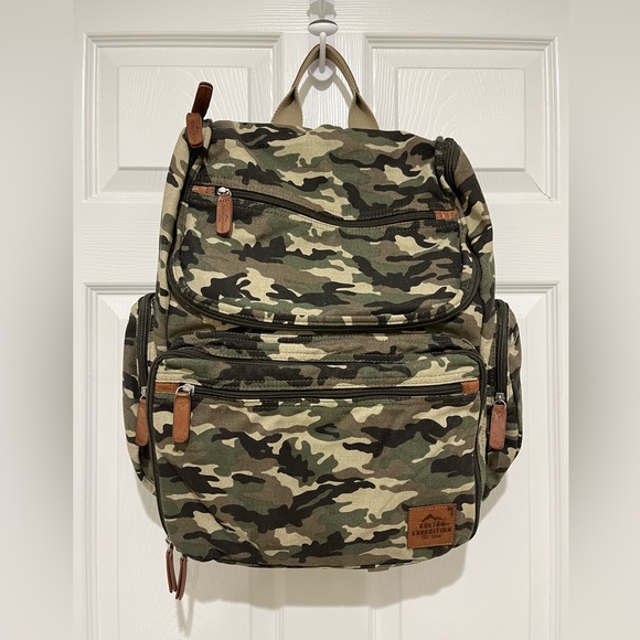 BUXTON MEN'S EXPEDITION II HUNTINGTON CANVAS BACKPACK L14”xW5xH16” - Picture 2 of 11
